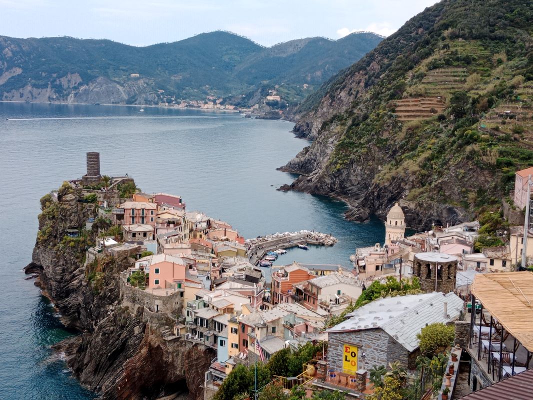 CT Vernazza Back R 